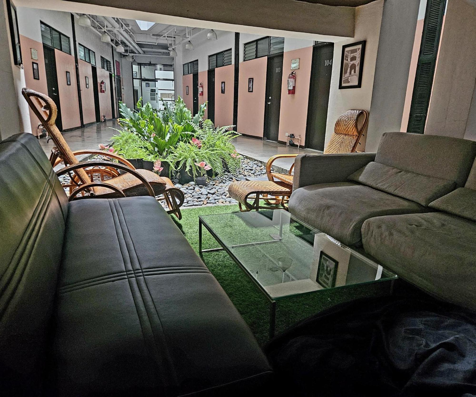 Monchere Dormitory Manila Esterno foto